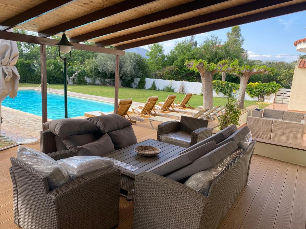 Relaxing Villa With Swimming Pool And Garden Agios Georgios  Exterior photo